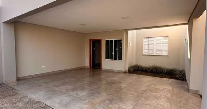 Casa à venda em Maringá, Jardim Munique, com 3 quartos, com 138 m²