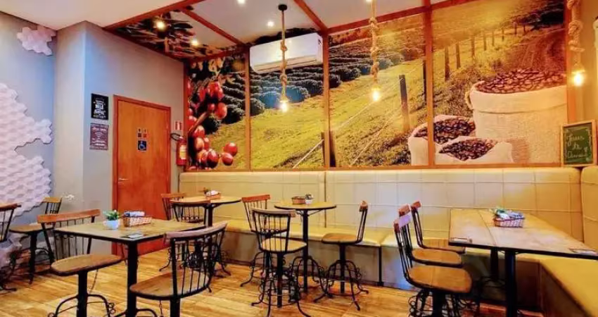 Venda: cafeteria completa em atividade no centro de maringá.