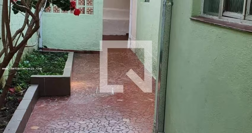 Casa para Venda em São Paulo, Vila Ipojuca, 2 dormitórios, 1 banheiro, 1 vaga