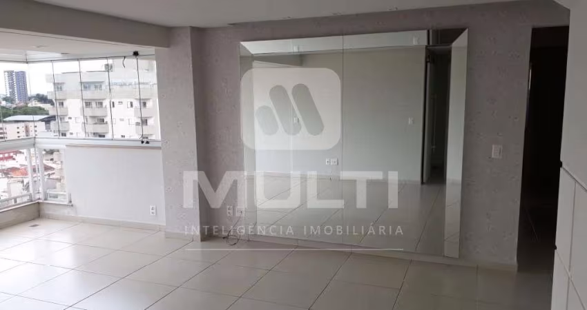 Cobertura com 2 quartos para alugar no Tabajaras, Uberlândia 