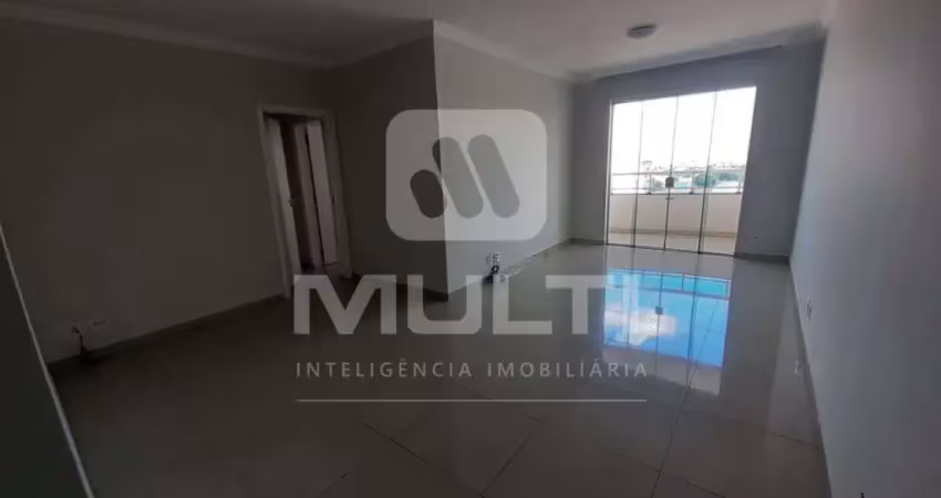 Apartamento com 3 quartos para alugar no Brasil, Uberlândia 