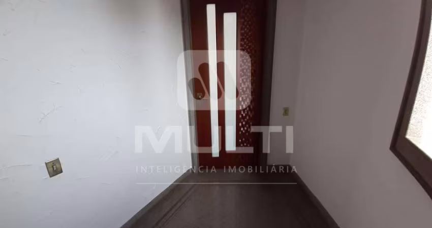 Apartamento com 3 quartos para alugar no Fundinho, Uberlândia 