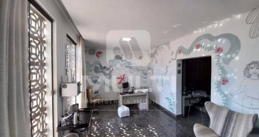 Casa comercial para alugar no Daniel Fonseca, Uberlândia 