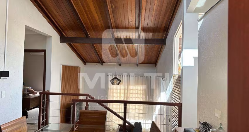 Casa com 3 quartos para alugar no Vigilato Pereira, Uberlândia 