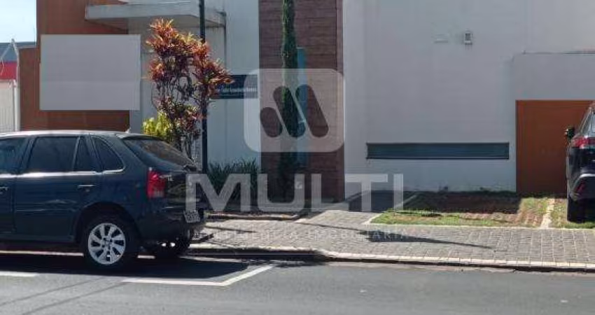 Casa comercial para alugar na Nossa Senhora Aparecida, Uberlândia 