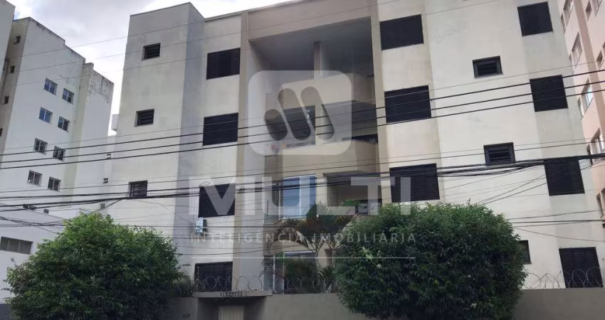 Apartamento com 3 quartos para alugar no Santa Maria, Uberlândia 