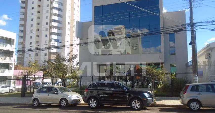 Casa comercial para alugar no Martins, Uberlândia 