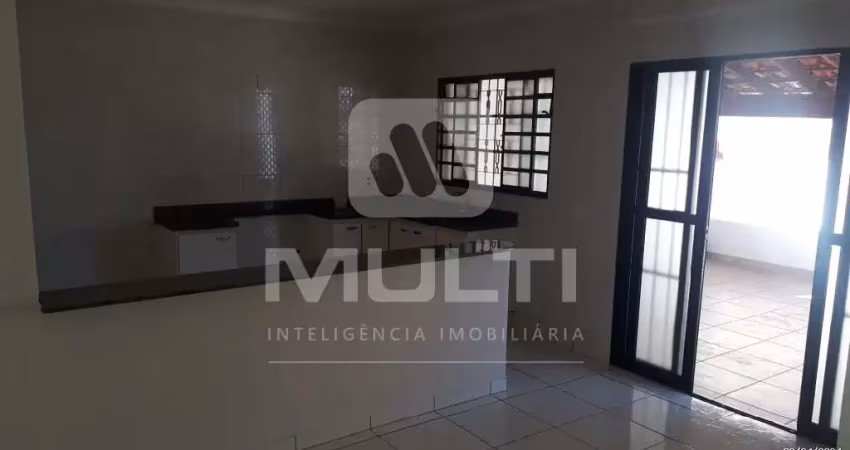 Casa com 2 quartos para alugar no Morada da Colina, Uberlândia 