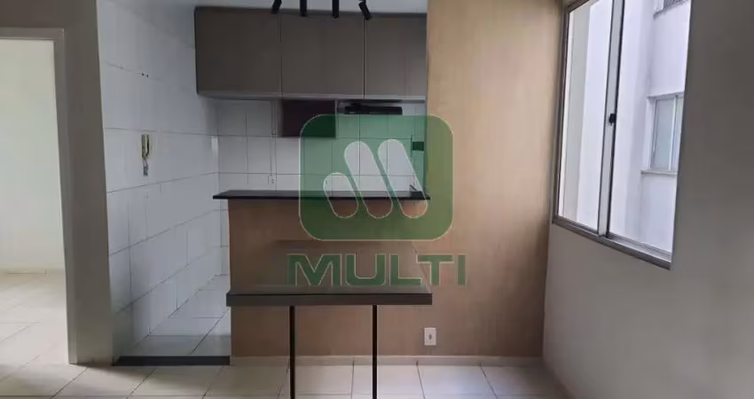Apartamento com 2 quartos para alugar no Chácaras Tubalina e Quartel, Uberlândia 