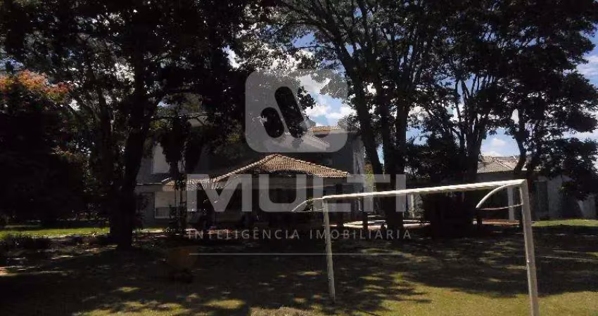 Casa com 5 quartos para alugar no Mansões Aeroporto, Uberlândia 