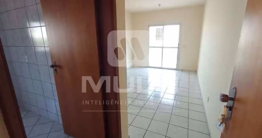 Apartamento com 2 quartos para alugar em Saraiva, Uberlândia 