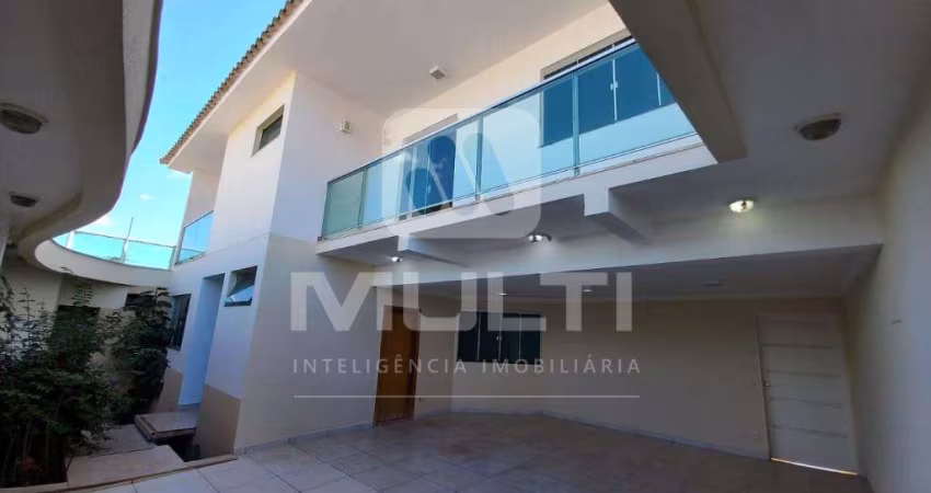 Casa com 4 quartos para alugar no Daniel Fonseca, Uberlândia 