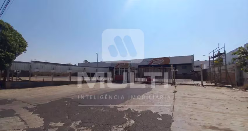 Barracão / Galpão / Depósito para alugar no Presidente Roosevelt, Uberlândia 