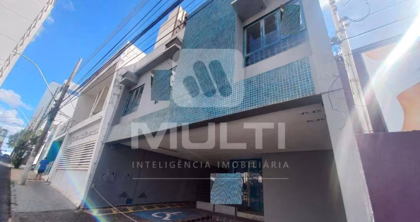 Apartamento com 2 quartos para alugar no Centro, Uberlândia 