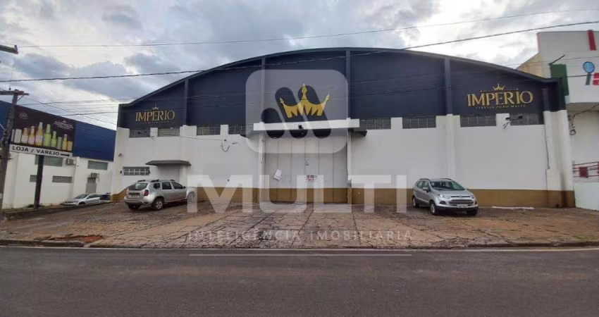 Barracão / Galpão / Depósito para alugar no Custódio Pereira, Uberlândia 