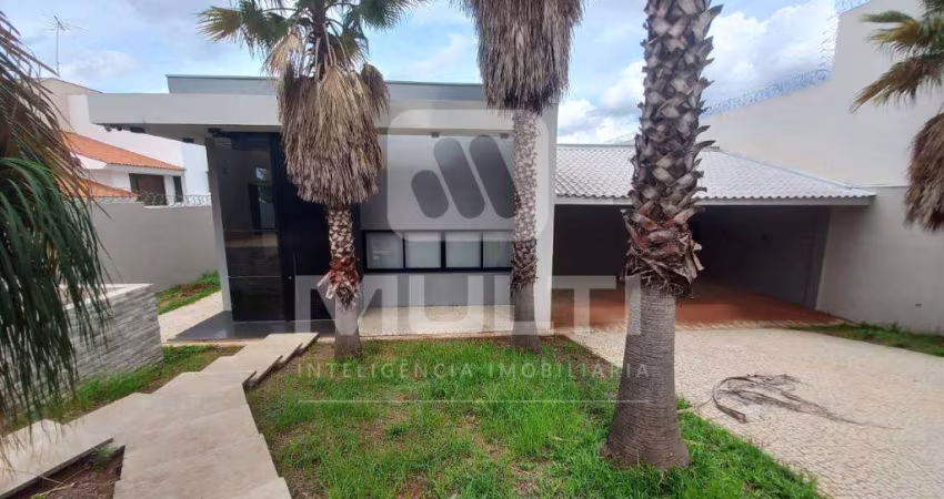 Casa com 3 quartos para alugar na Cidade Jardim, Uberlândia 