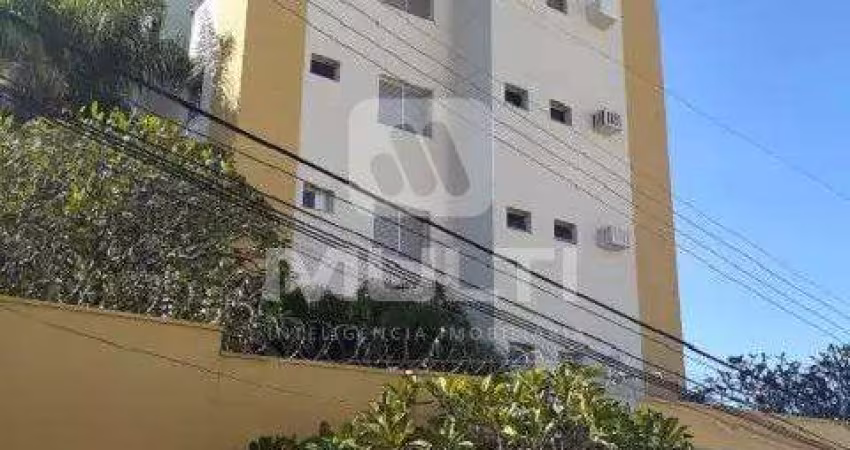Apartamento com 3 quartos para alugar no Fundinho, Uberlândia 