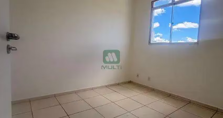 Apartamento com 2 quartos para alugar em Gávea Sul, Uberlândia 