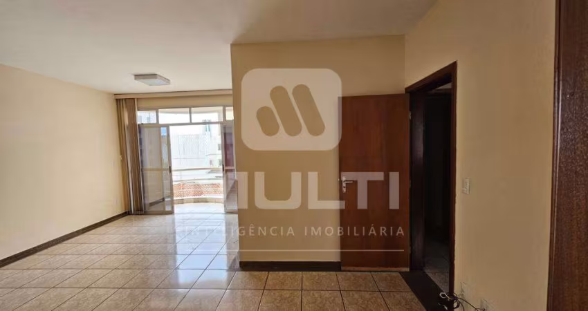 Apartamento com 3 quartos para alugar em Saraiva, Uberlândia 