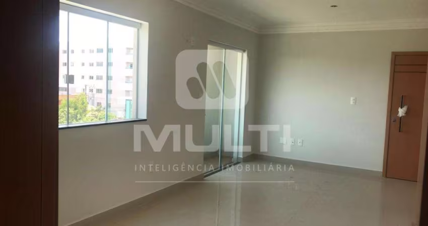 Apartamento com 3 quartos à venda em Saraiva, Uberlândia 