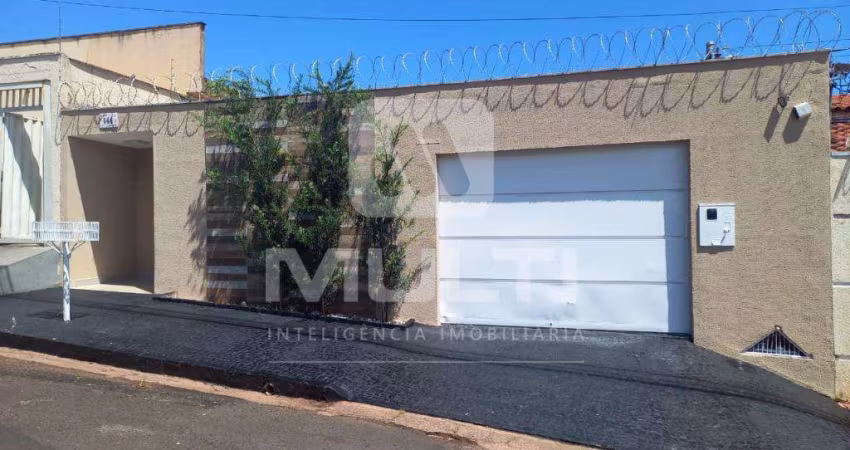 Casa com 3 quartos para alugar no Nova Uberlândia, Uberlândia 