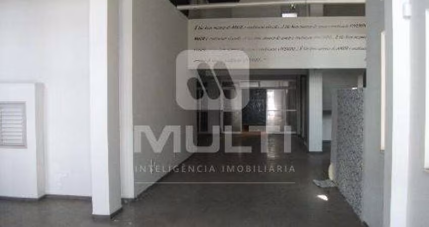 Cobertura com 1 quarto para alugar no Centro, Uberlândia 