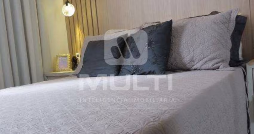 Apartamento com 2 quartos para alugar no Granja Marileusa, Uberlândia 