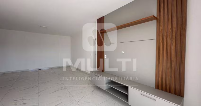 Apartamento com 3 quartos para alugar no Santa Mônica, Uberlândia 