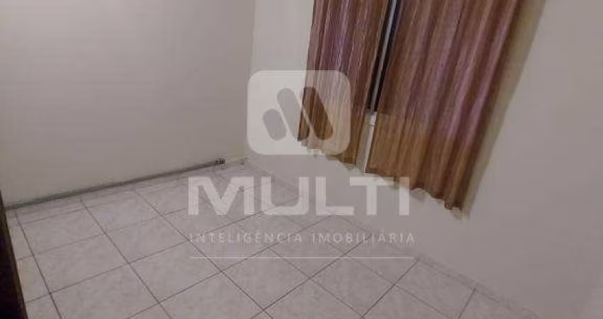 Apartamento com 3 quartos para alugar no Chácaras Tubalina, Uberlândia 