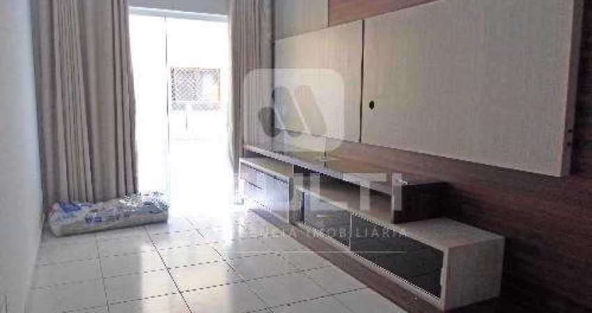 Apartamento com 3 quartos para alugar no Santa Mônica, Uberlândia 