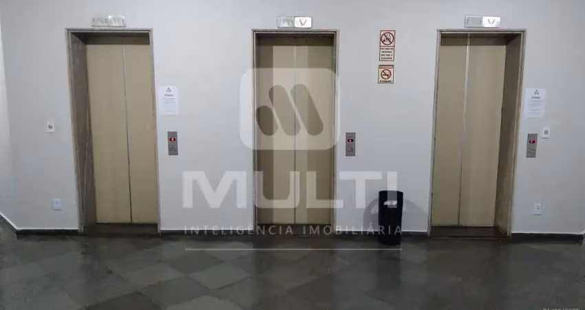 Sala comercial para alugar no Centro, Uberlândia 