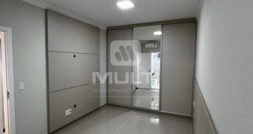 Apartamento com 3 quartos para alugar no Jardim Botânico, Uberlândia 