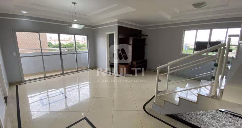 Cobertura com 3 quartos para alugar no Santa Mônica, Uberlândia 