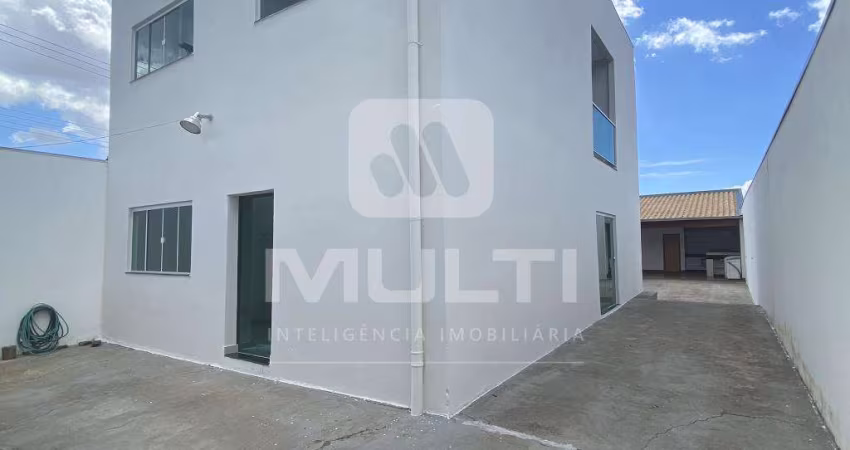 Casa com 4 quartos para alugar no Custódio Pereira, Uberlândia 