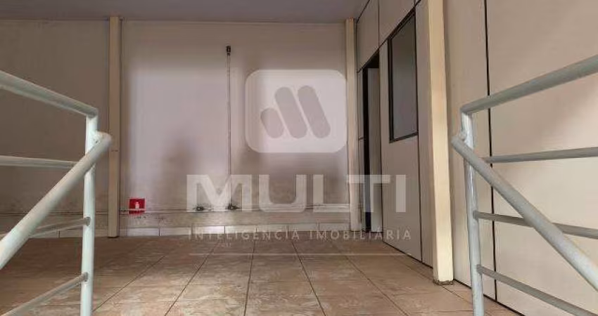 Barracão / Galpão / Depósito para alugar no Marta Helena, Uberlândia 
