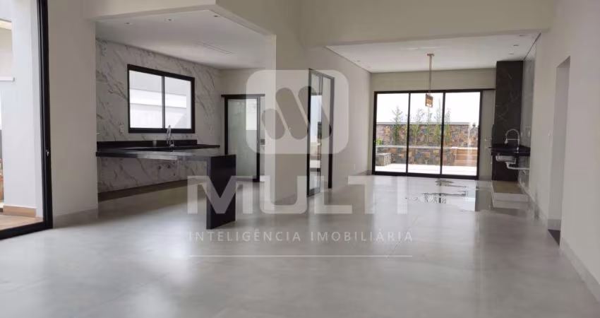 Casa em condomínio fechado com 3 quartos à venda no Alphaville, Uberlândia 