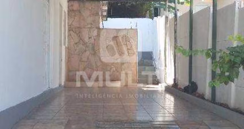 Casa com 4 quartos à venda no Daniel Fonseca, Uberlândia 
