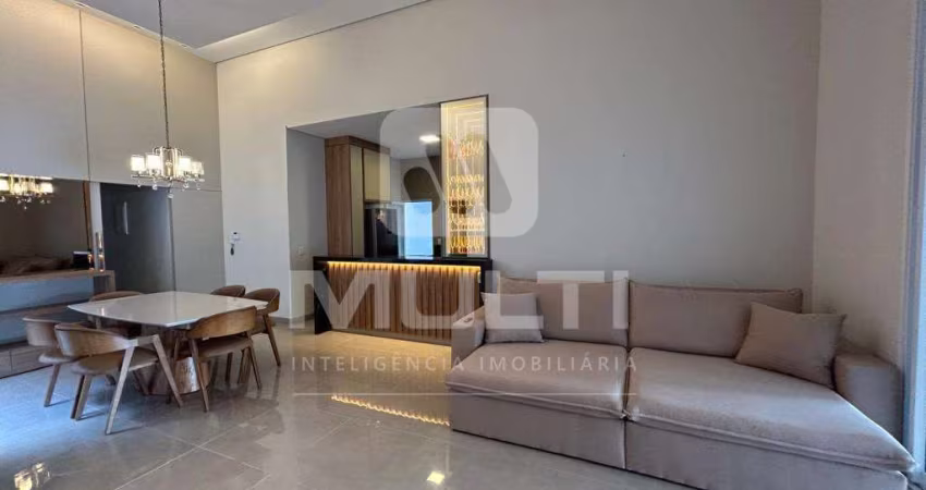 Casa com 3 quartos à venda no Custódio Pereira, Uberlândia 