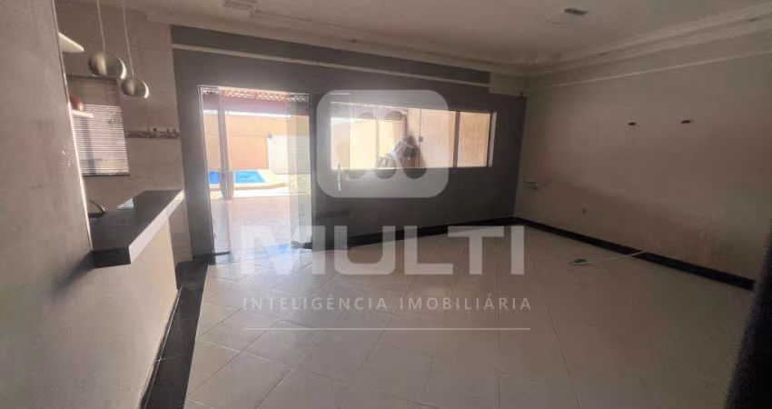 Casa com 3 quartos à venda no Alto Umuarama, Uberlândia 