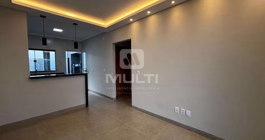 Casa com 3 quartos à venda no Jardim Holanda, Uberlândia 