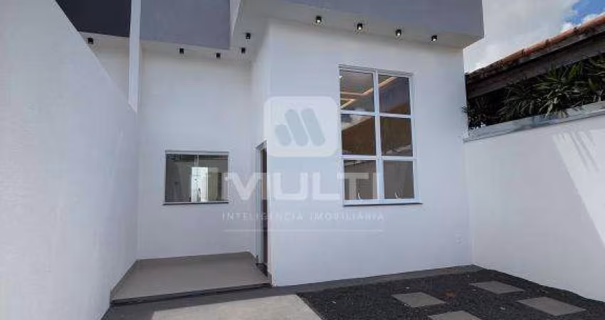 Casa com 3 quartos à venda no Conjunto Segismundo Pereira, Uberlândia 