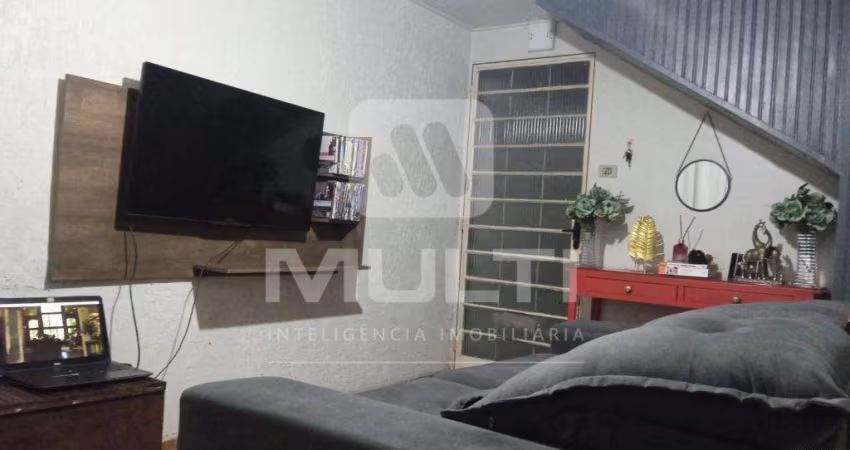 Casa com 8 quartos à venda no Daniel Fonseca, Uberlândia 