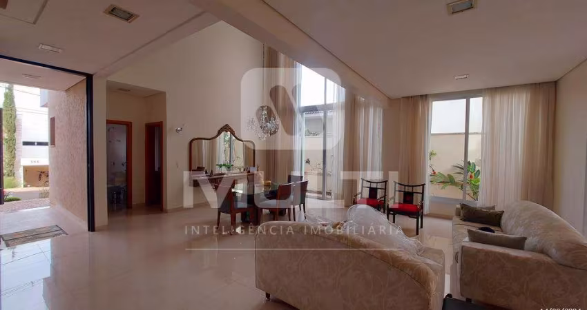 Casa em condomínio fechado com 4 quartos à venda no Jardins Roma, Uberlândia 