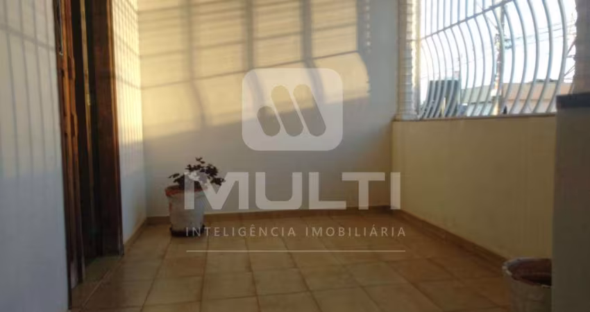 Casa comercial à venda no Centro, Uberlândia 