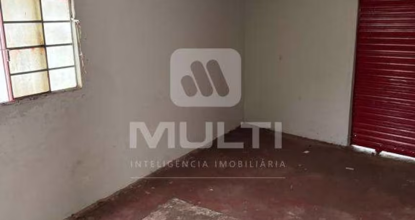 Casa com 3 quartos à venda no Dona Zulmira, Uberlândia 