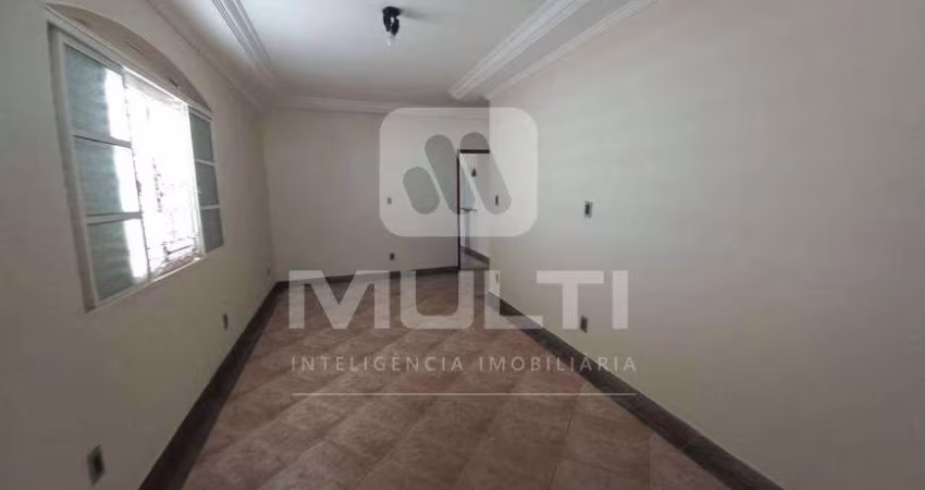 Casa com 3 quartos à venda na Nossa Senhora das Graças, Uberlândia 