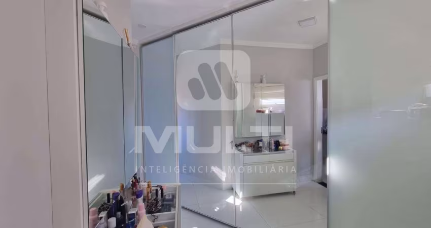 Casa com 4 quartos à venda no Morada da Colina, Uberlândia 