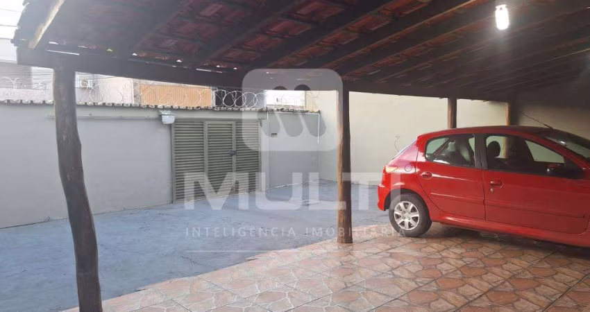 Casa com 3 quartos à venda na Nossa Senhora das Graças, Uberlândia 