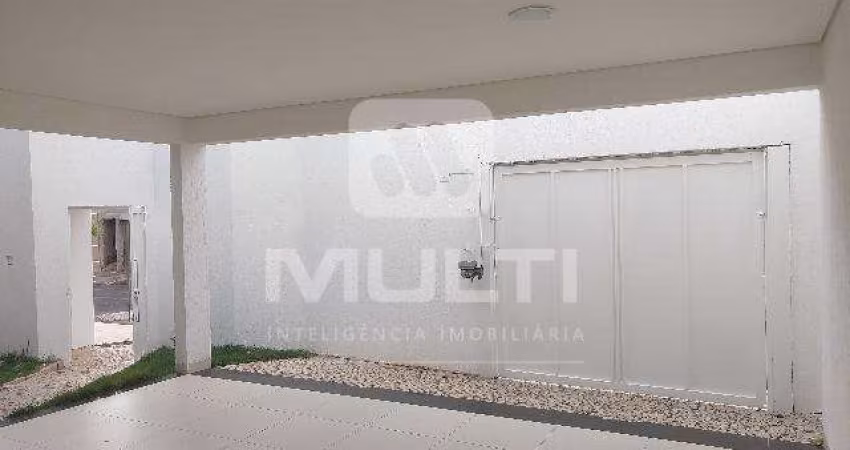 Casa com 3 quartos à venda no Jardim América II, Uberlândia 