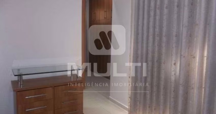 Casa com 3 quartos à venda no Centro, Uberlândia 